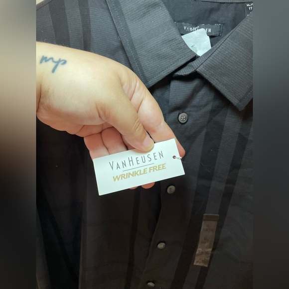 ✨NWT Men’s Van Heusen Botton Down Shirt Size XL - Picture 3 of 8